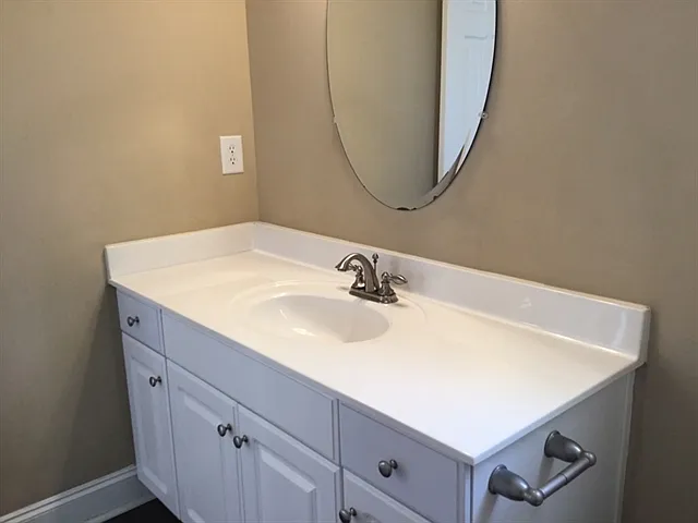 1304 Carol Oaks Dr — Photo 12