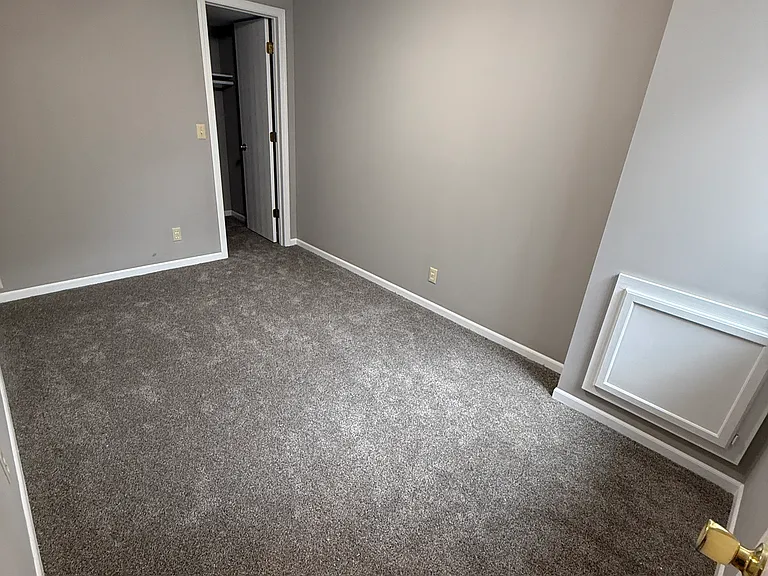 688 Burlington Rd #688 — Photo 10