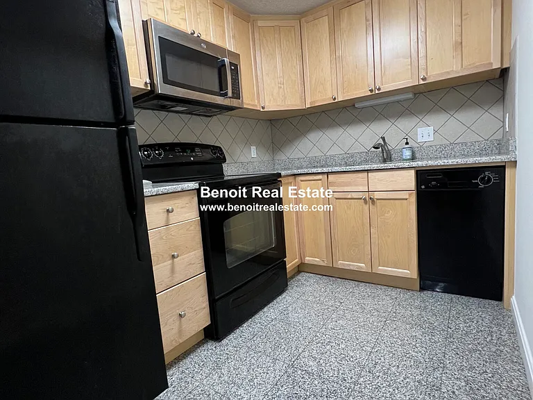 2456 Massachusetts Ave #302 — Photo 6