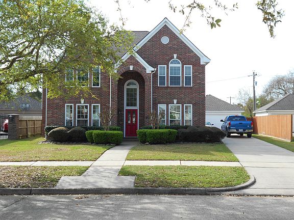3rd image of 2111 Palm Castle Dr