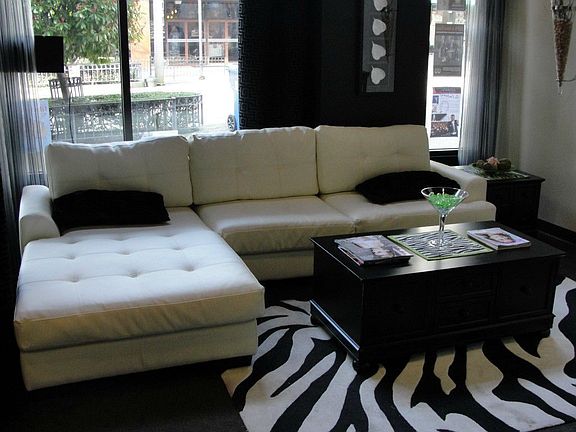 3rd image of 1117 Broadway Ste 301