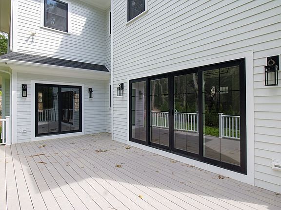 4th image of 213 Sandy Valley Rd
