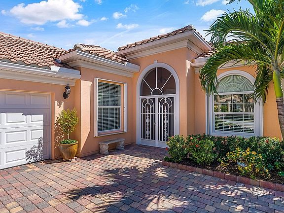 3rd image of 5180 Eleuthra Cir