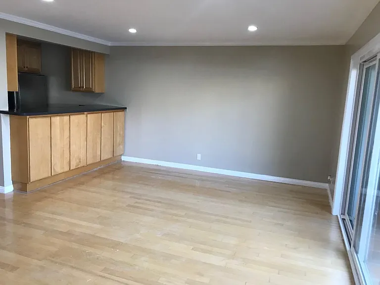 3609 E 2nd St #305 — Photo 2