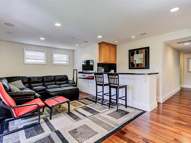 2504 23rd St #B — Photo 5