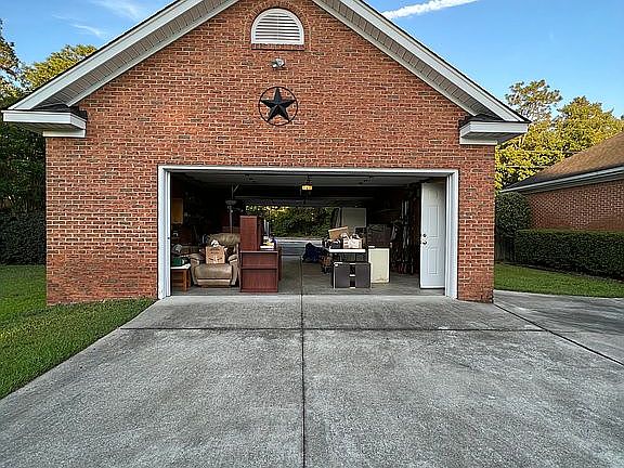 Drive-thru detached garage
