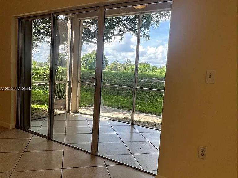 16373 Malibu Dr #51 — Photo 28
