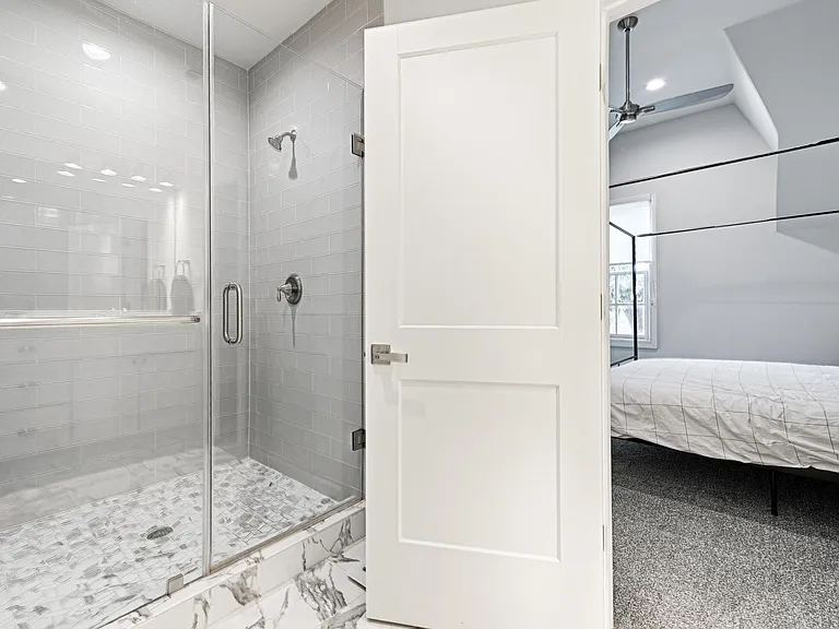 5089 Gaston Ave — Photo 13
