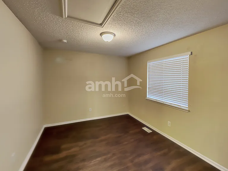 11468 River Run Pkwy — Photo 18
