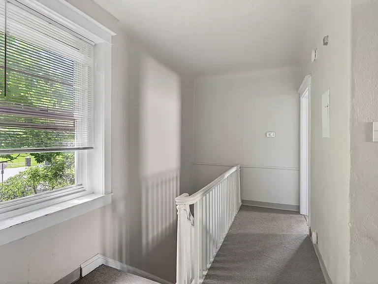 332 W Washington St — Photo 10