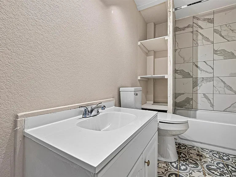 2931 Oakdale Landing Ct — Photo 36