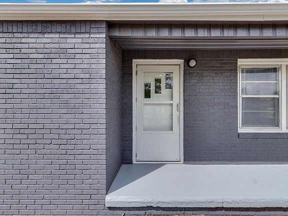 2nd image of 4551 S Walnut Ave