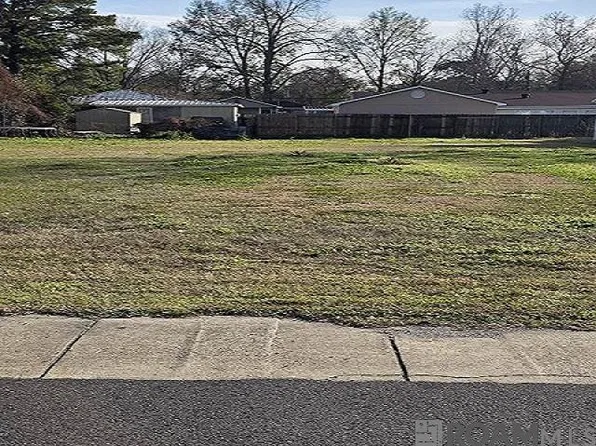 1241 Avenue B, Port Allen, LA 70767