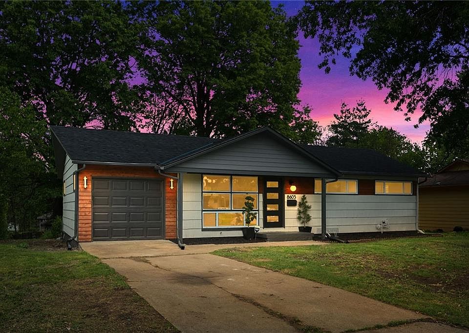 1st image of 8605 Everett St