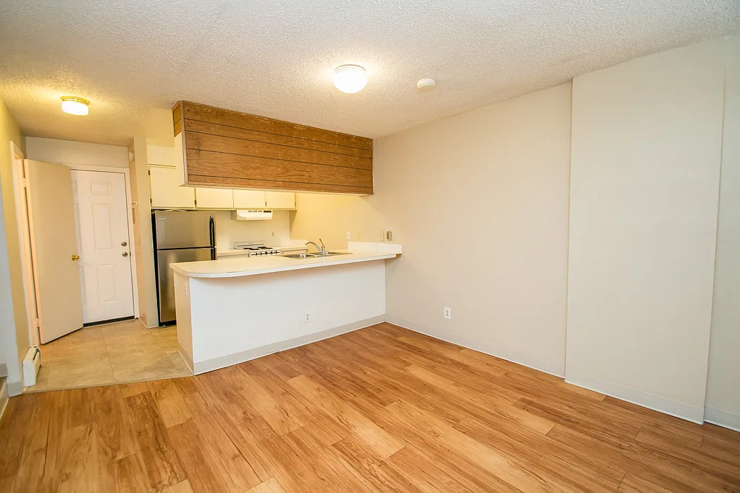 1200 College Ave. #208 — Photo 3