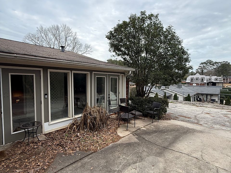 1st image of 4642 Twin Oak Dr