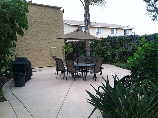 4th image of 1386 E Madison Ave Unit 3
