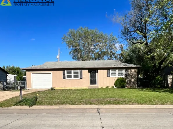 2114 Spain Dr, Manhattan, KS 66502