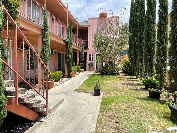5th image of 10340 Commerce Ave APT 4