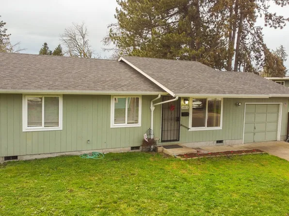1011 S 8th St, Cottage Grove, OR 97424