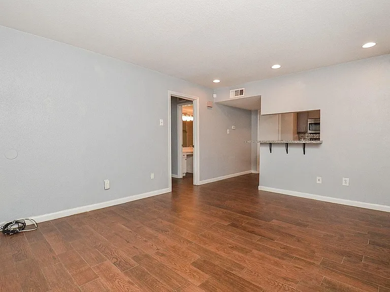 4635 Wild Indigo St #498 — Photo 7