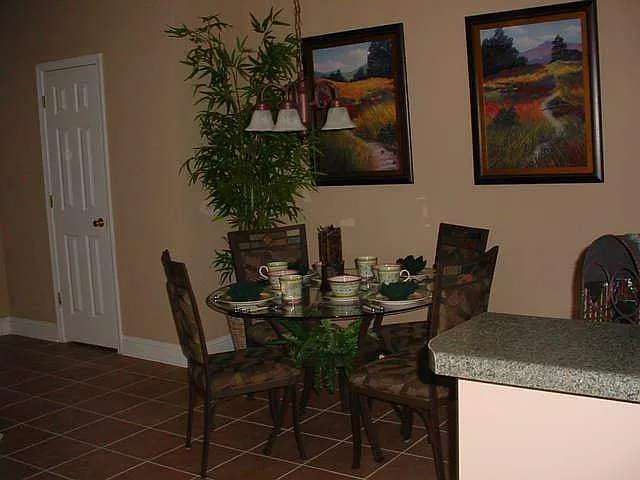 2 bed, 1120 sqft, $1,600 — Photo 4
