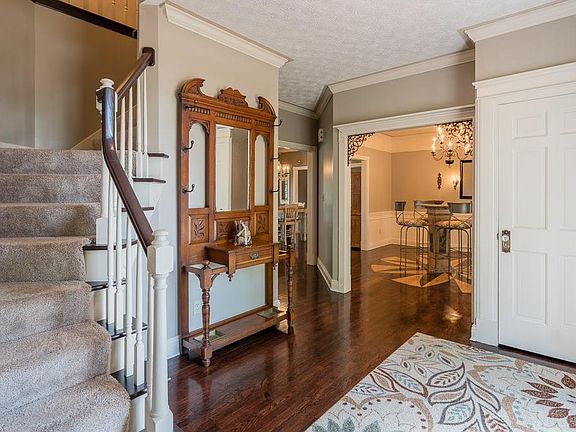 2nd image of 871 Ashbrooke Way