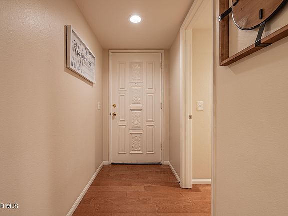 5th image of 17 Mission Plaza Dr