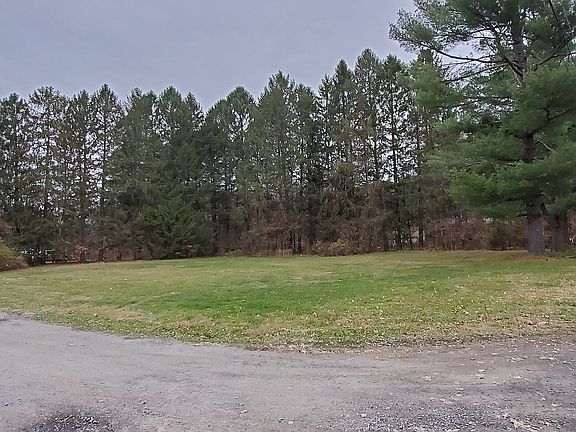 Private long driveway 