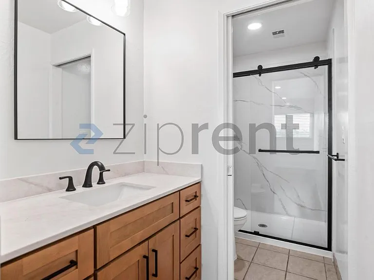 2101 Vanderslice Ct #14 — Photo 18