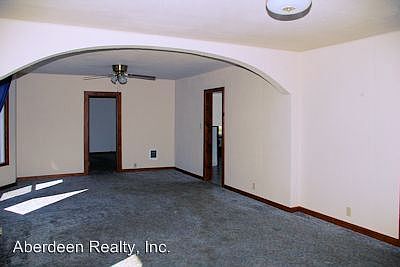 3rd image of 2711 Cherry St