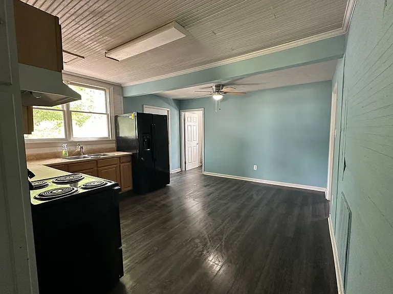 520 Jones Ave — Photo 3