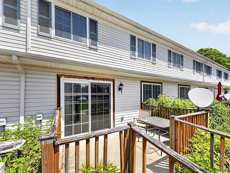 16515 Terrace Village Dr — Photo 63