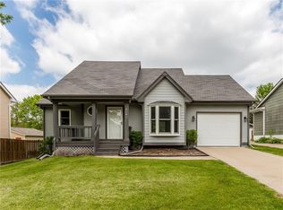 5101 Westwood Dr, West Des Moines, IA 50265