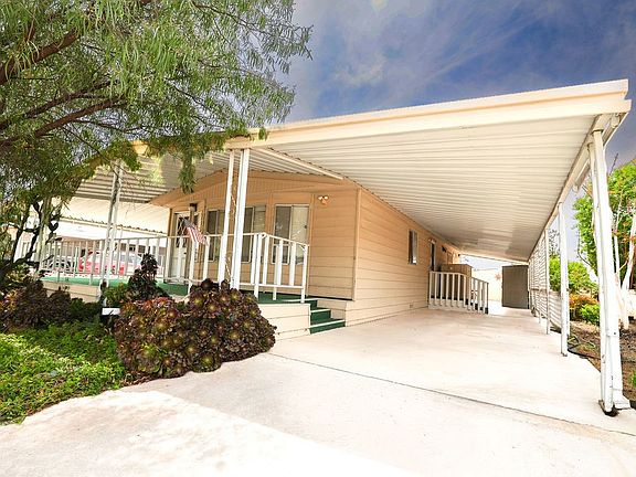 2nd image of 282 N La Paloma Ave