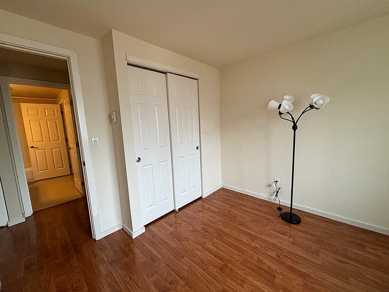 12625 SE 41st Pl #F104 — Photo 7