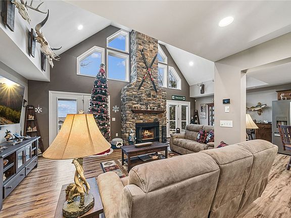 3rd image of 189 Ridgeview Rd