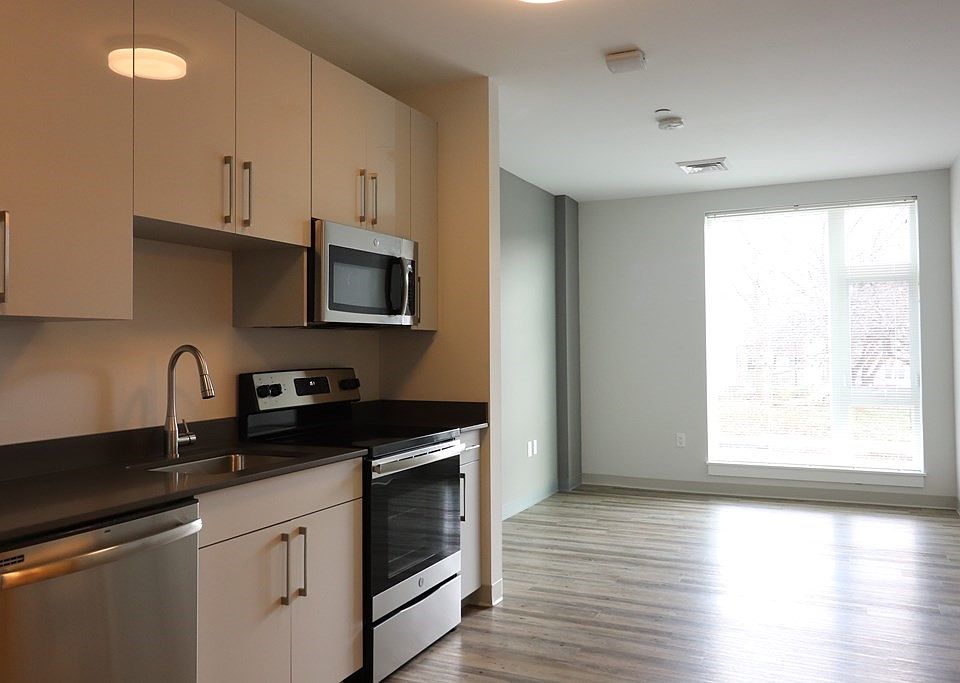 1st image of 161 Washington St #1109