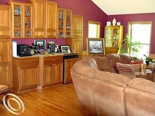 5th image of 1730 Madsen Dr