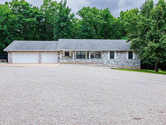 3rd image of 106 Swiss Ln