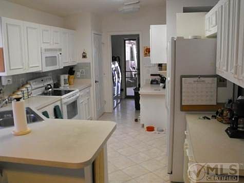 4th image of 6752 Picante Cir