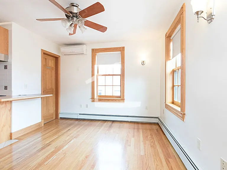 61 Anderson St #5 — Photo 5