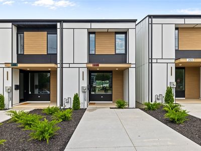 2121 Rose St, Pittsburgh, PA, 15219