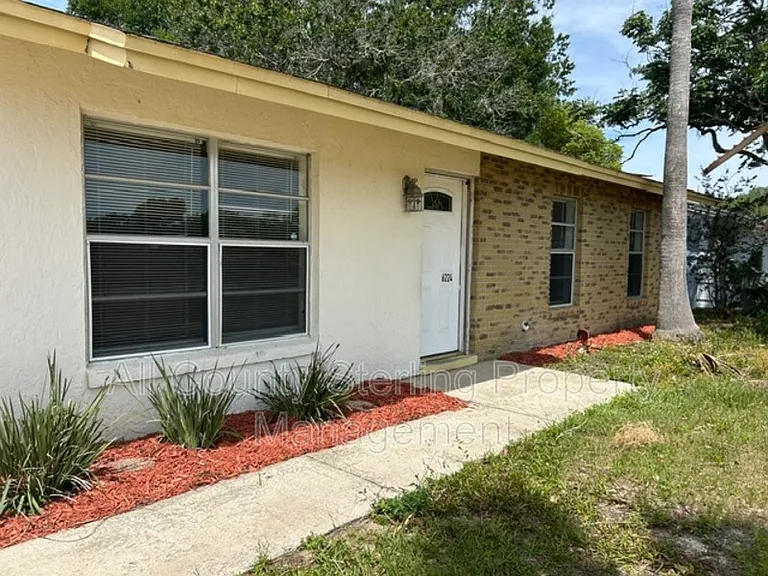 6224 Stanwin Dr — Photo 3