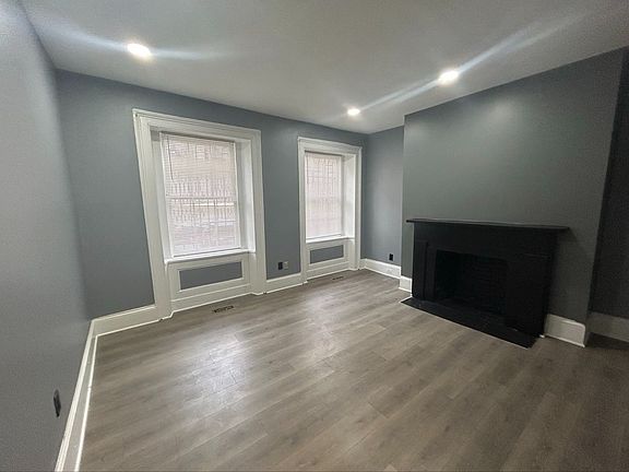2nd image of 17 E Centre St APT 3