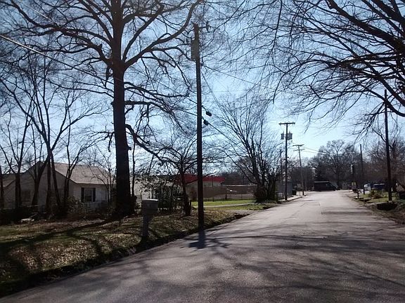 5th image of 15 Woodvale Ave