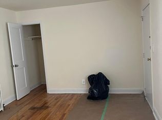 224-22 67th Ave, Oakland Gardens, NY 11364