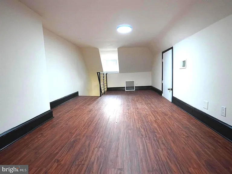 5013 Chester Ave #3 — Photo 3