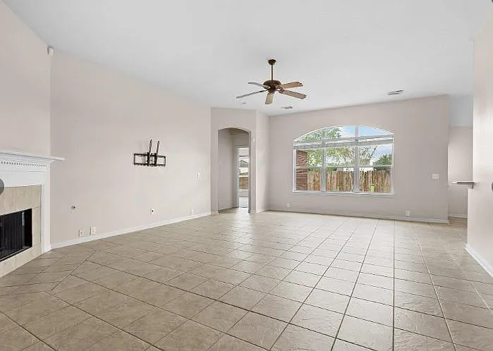 8817 Sunforest Ln — Photo 4