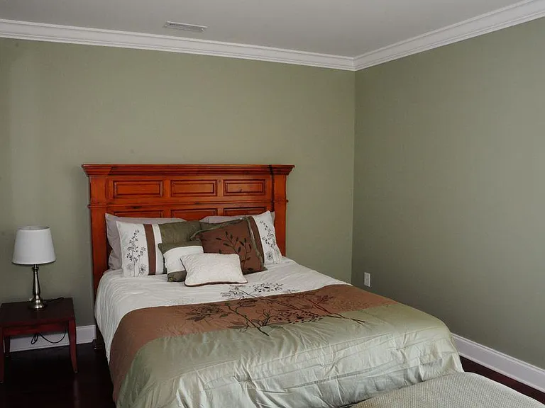 Wellesley Dr — Photo 11